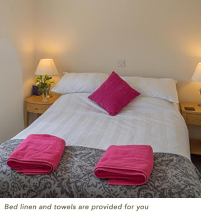 Church Farm Holiday Cottages - Pinster Cottage 阿什伯恩 外观 照片